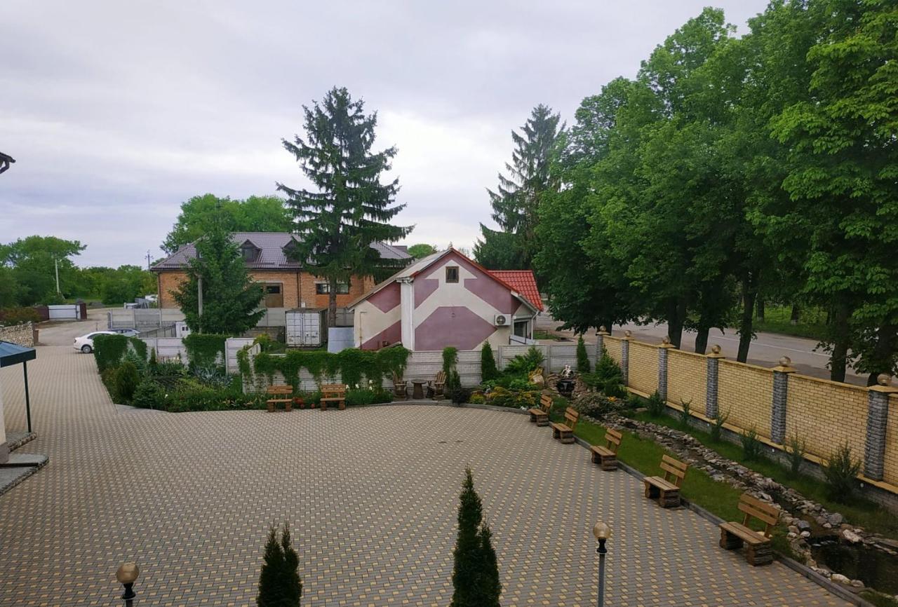 Zhyttedar Ulanov ภายนอก รูปภาพ