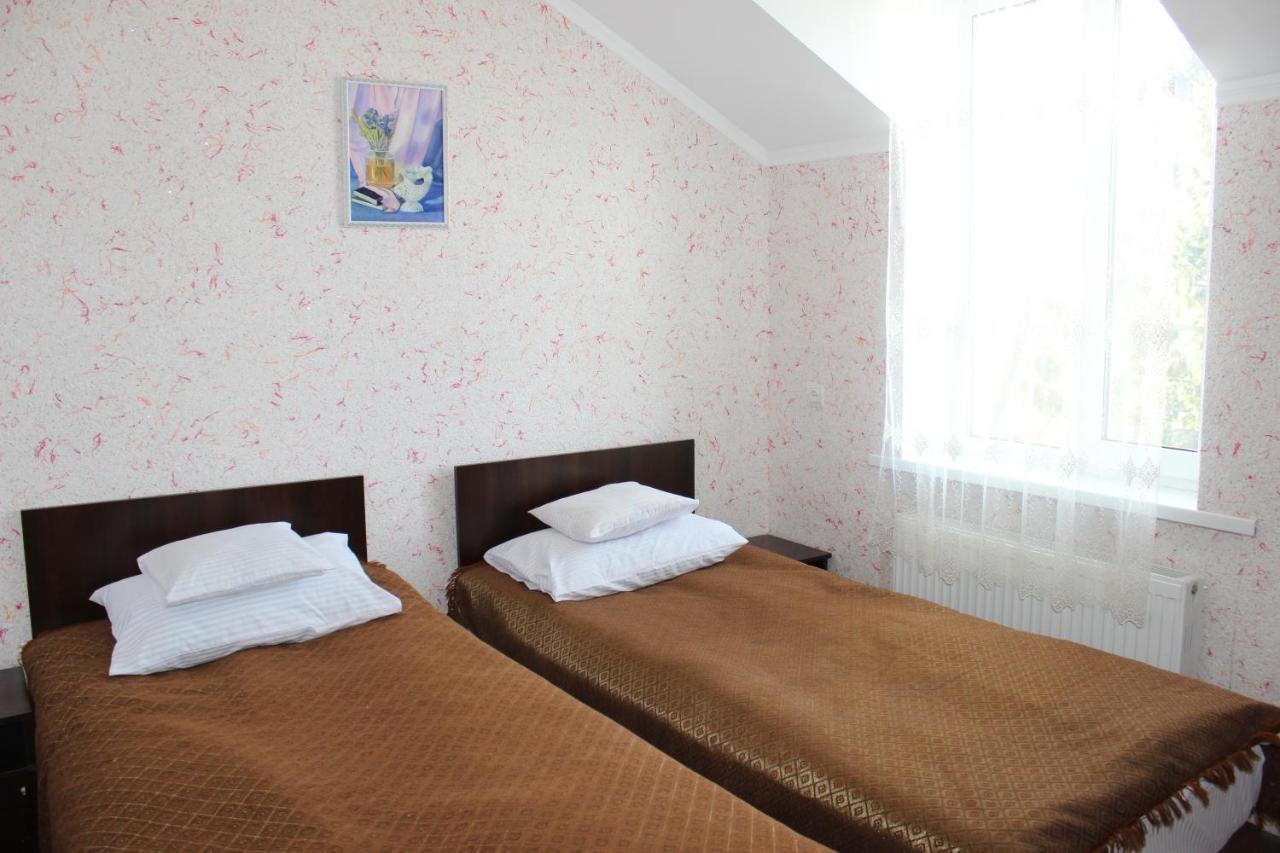 Zhyttedar Ulanov ภายนอก รูปภาพ