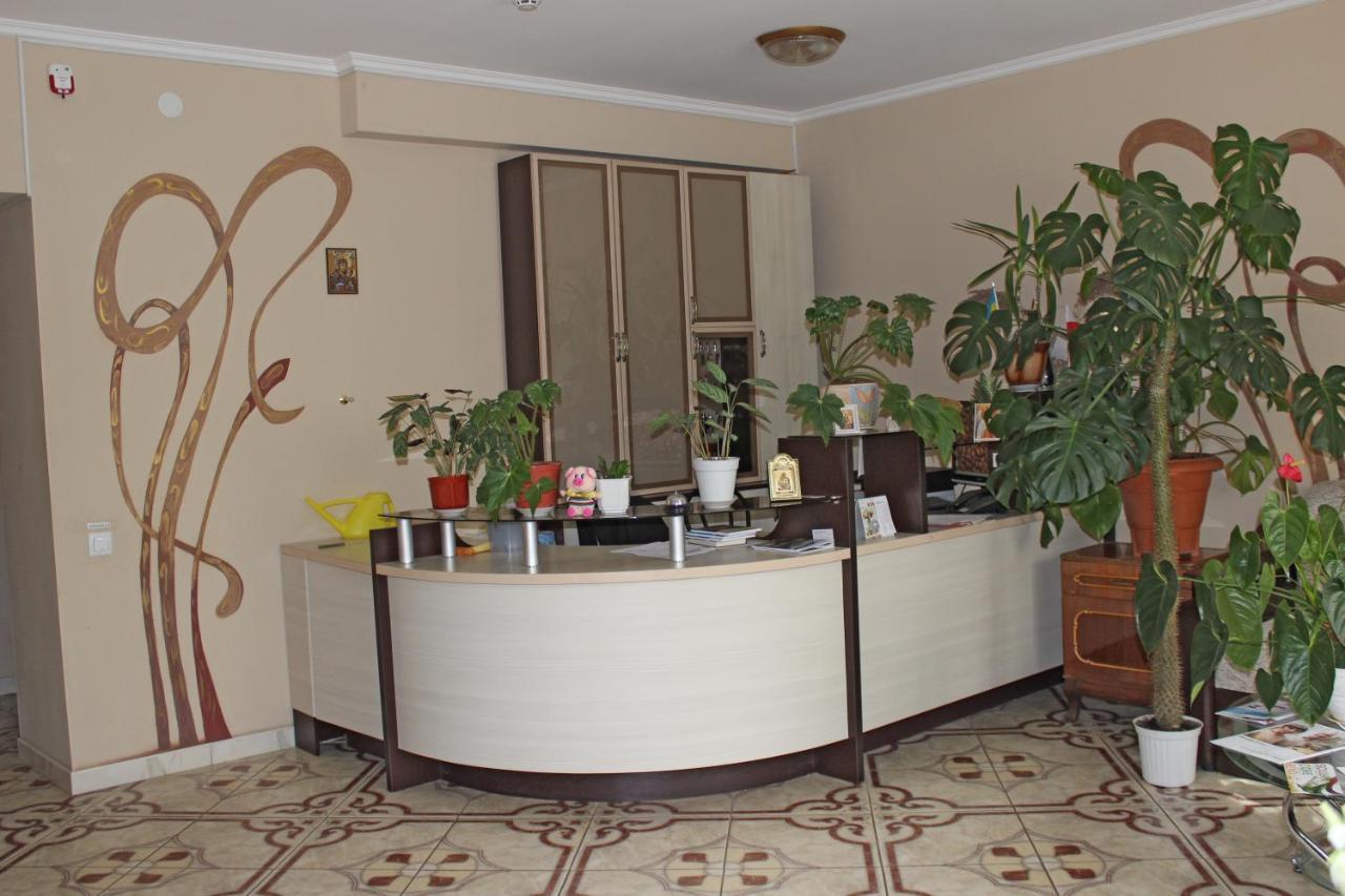 Zhyttedar Ulanov ภายนอก รูปภาพ
