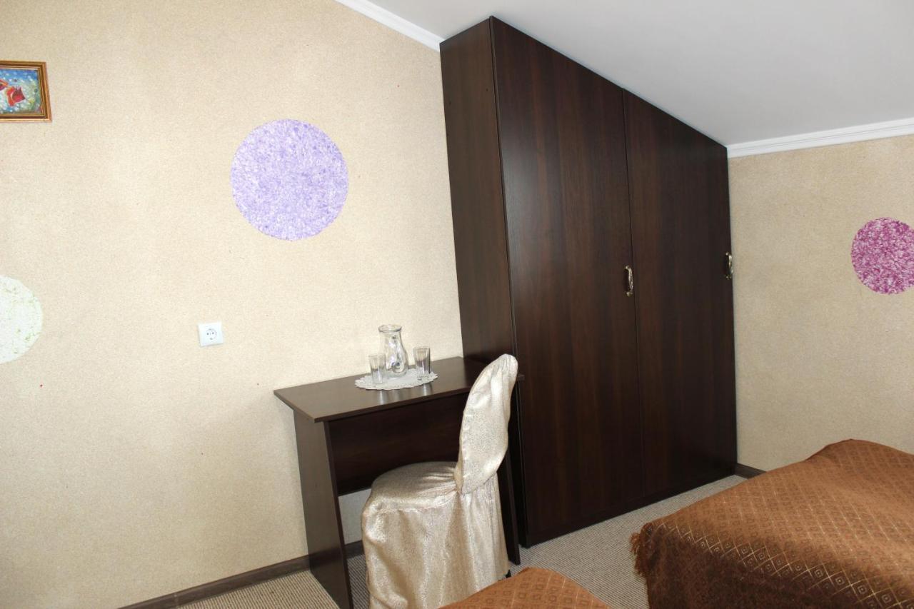 Zhyttedar Ulanov ภายนอก รูปภาพ